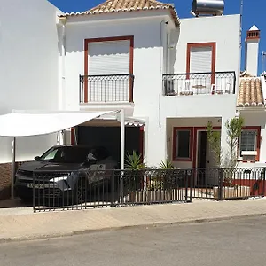 Casa Familia Cardoso Holiday home